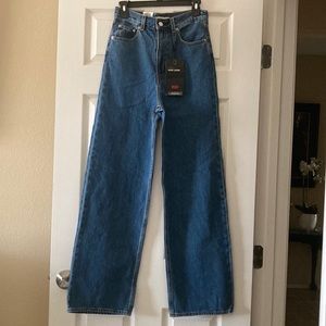Levi’s High Loose jeans size 26 NWT
